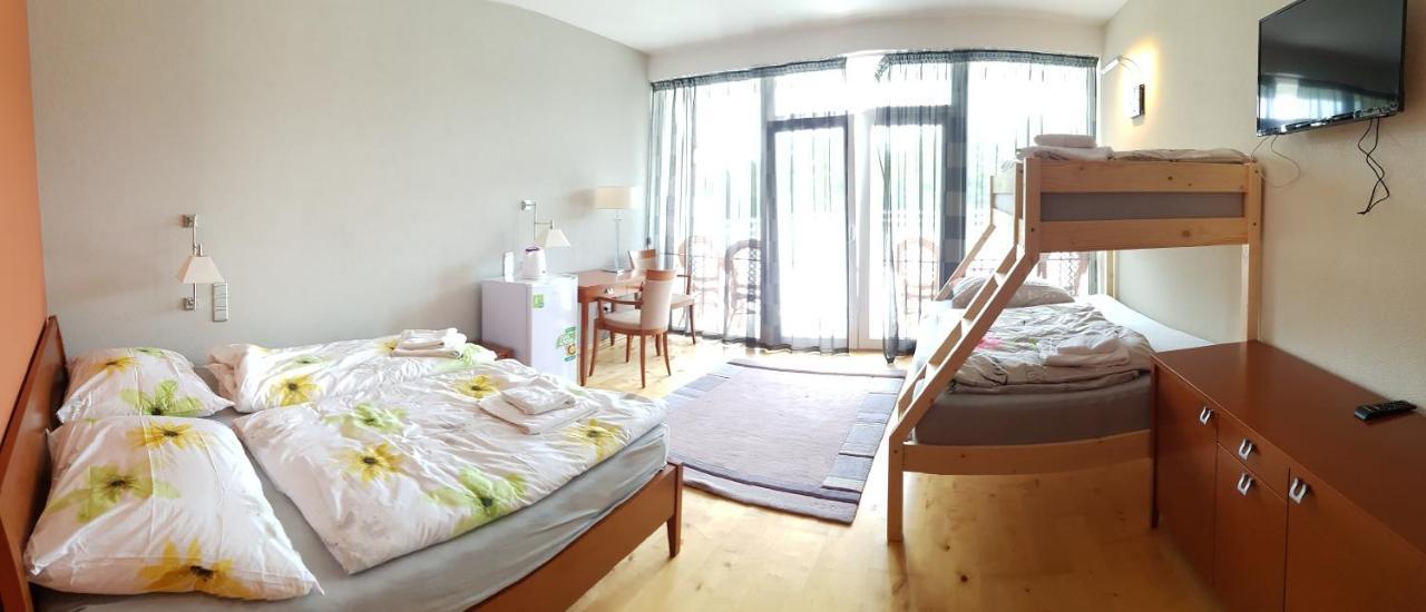 Apartmany Puerto Senec Eksteriør bilde